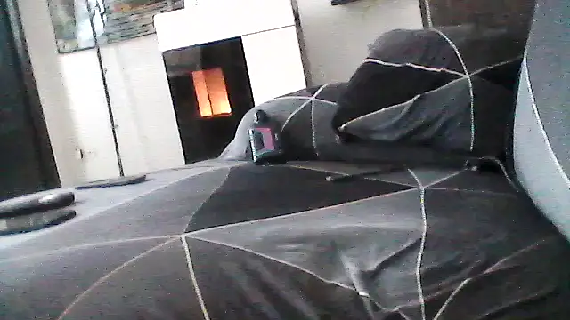 mickzizi online show from February 5, 9:25 am