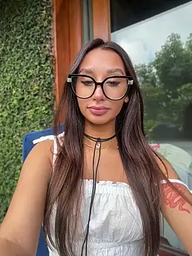 Tiny lilith online show from April 25, 3:53 pm