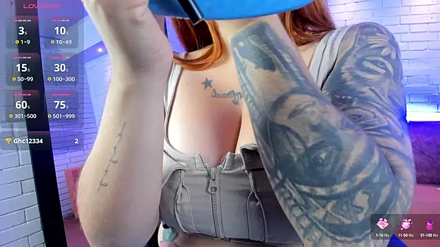 kimbrownn online show from October 3, 1:19 pm