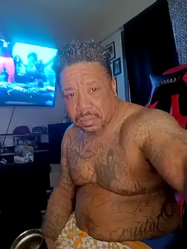 yellowwetfox online show from December 28, 2:32 pm