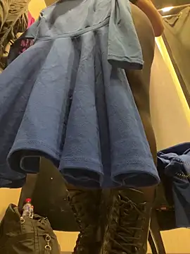 CrazzyChicks online show from March 5, 8:43 am