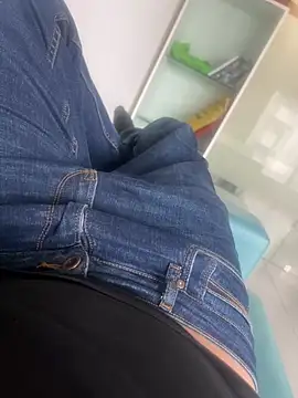 hotcuteguy xxx1 online show from July 25, 11:30 am
