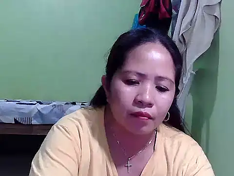 Snapshot of sweetlady_pinay chatting on February 1, 1:51 pm sweetlady pinay online show from February 1, 1:51 pm