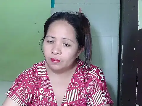 Snapshot of sweetlady_pinay chatting on October 11, 10:14 am sweetlady pinay online show from October 11, 10:14 am