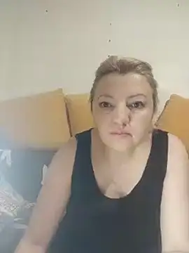 Snapshot of stefanyharper16 chatting on March 1, 4:22 pm stefanyharper16 online show from March 1, 4:22 pm