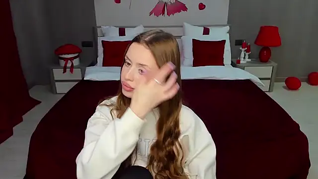 Snapshot of _Sweet__Cherry_ chatting on February 20, 5:33 am Sweet Cherry online show from February 20, 5:33 am