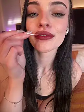 KarissaChantelle online show from February 26, 5:34 pm