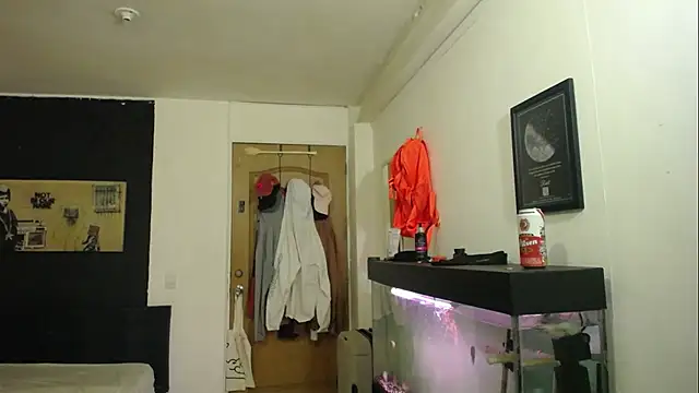 romeolovedark online show from January 16, 6:14 am