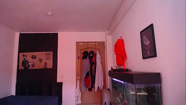 romeolovedark online show from January 30, 2:47 pm