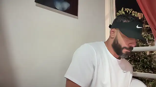 romeolovedark online show from October 9, 1:47 am