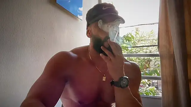 romeolovedark online show from May 24, 6:24 pm
