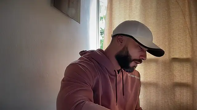 romeolovedark online show from May 28, 9:01 pm