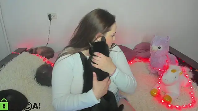 Snapshot of NataliEvans chatting on December 10, 5:00 pm NataliEvans online show from December 10, 5:00 pm