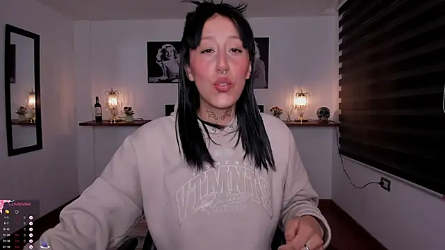 Mariana Joness online show from October 23, 2:44 am