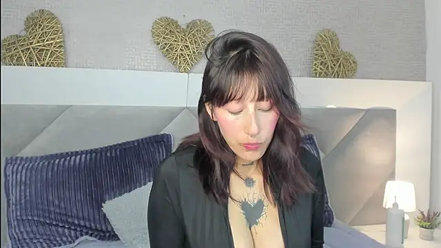 Mariana Joness online show from March 5, 3:24 am