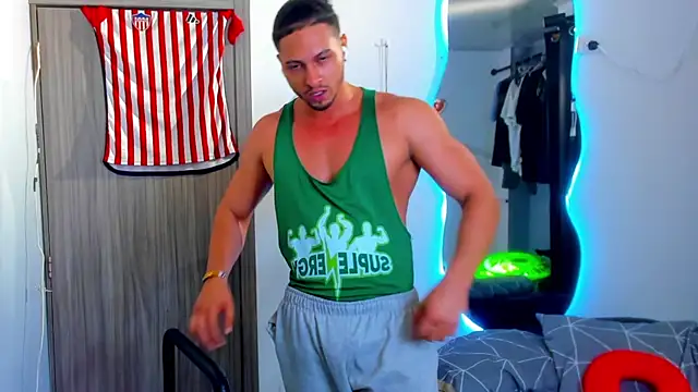 Kris Khalifa69 online show from April 11, 10:25 pm