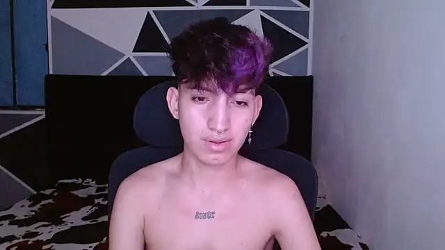 littlextreme online show from December 19, 3:07 am