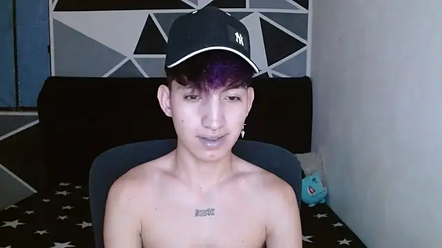 littlextreme online show from December 26, 1:51 am