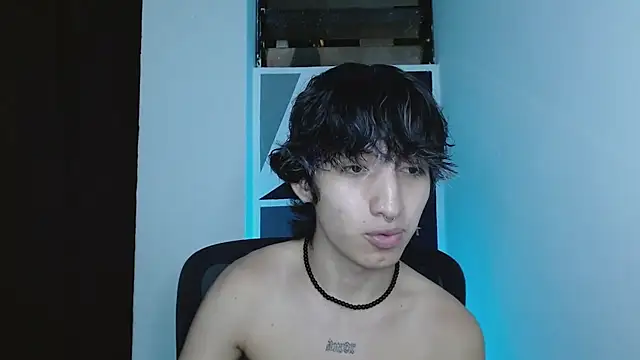 littlextreme online show from January 9, 1:19 am