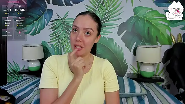 Snapshot of brianna_196 chatting on October 10, 7:46 pm brianna 196 online show from October 10, 7:46 pm