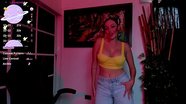 Snapshot of brianna_196 chatting on February 20, 7:47 pm brianna 196 online show from February 20, 7:47 pm