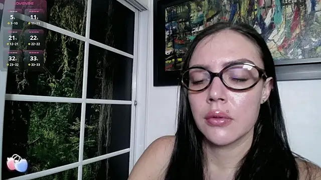 Snapshot of brianna_196 chatting on July 9, 8:13 pm brianna 196 online show from July 9, 8:13 pm