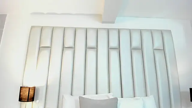 aandreaperez online show from November 8, 12:38 pm