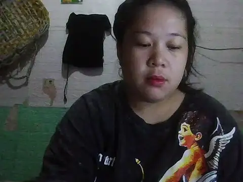 hotsexylyn online show from December 18, 3:45 am