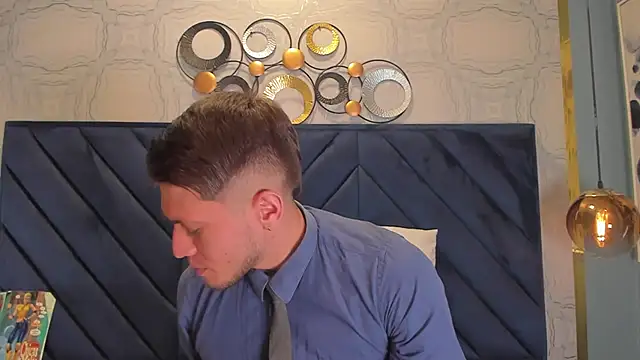 SebastianMaximoff online show from January 4, 3:17 pm