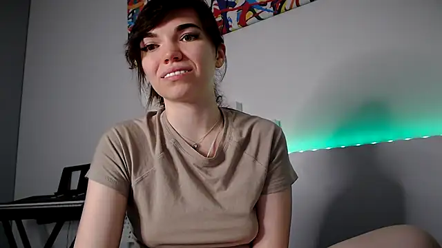Snapshot of olivka-flower chatting on December 17, 12:01 am olivka-flower online show from December 17, 12:01 am