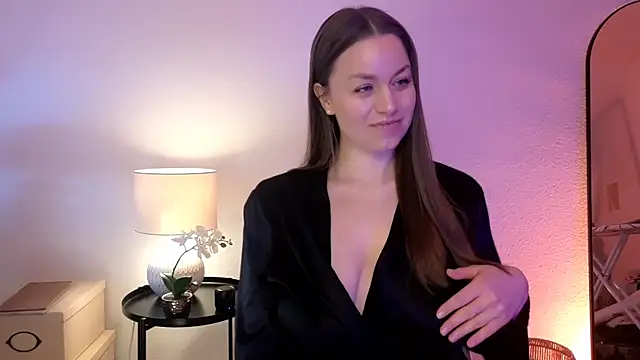 MilaFleur online show from February 14, 9:24 am