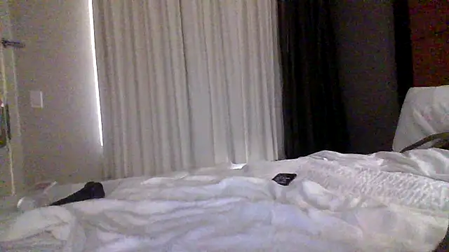 sexybribrixh online show from October 11, 9:02 pm