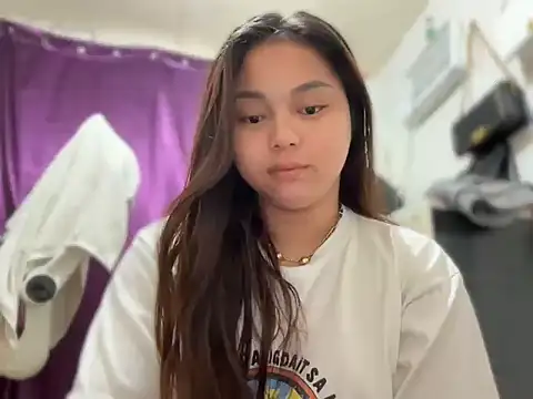 SweetieAngelx online show from March 9, 9:52 pm