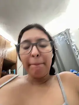 Snapshot of mariatudulceadiccion chatting on December 20, 10:11 am mariatudulceadiccion online show from December 20, 10:11 am