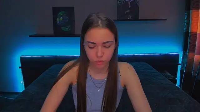 AlexaBarkley online show from March 17, 6:18 am