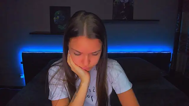 AlexaBarkley online show from November 7, 12:10 am