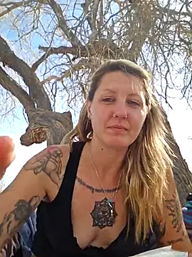 SheIsSomething online show from February 18, 7:52 pm