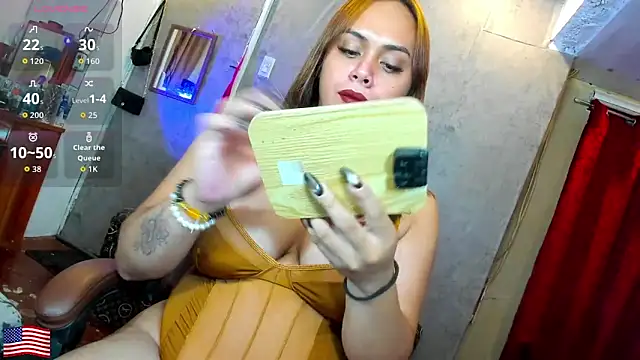 Snapshot of _MissKhimberlyXxx_ chatting on April 28, 2:44 pm MissKhimberlyXxx online show from April 28, 2:44 pm