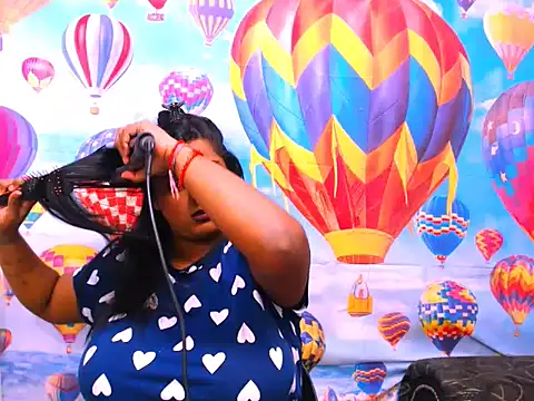 Indianfairy99 online show from January 18, 6:34 am