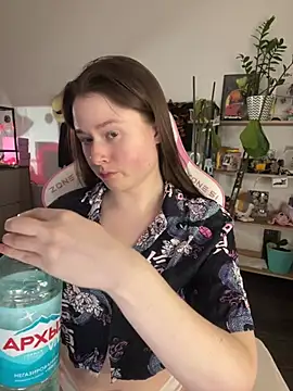 sweetest pie online show from April 14, 7:31 pm