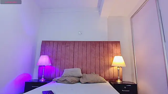 Gretten wright online show from September 15, 7:47 pm