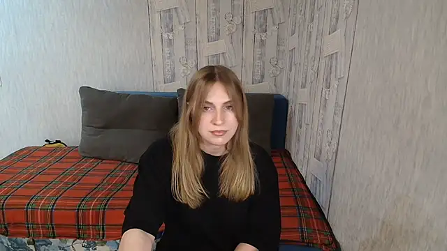 Pilly green  online show from April 12, 6:51 am