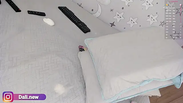 daliz 20 z online show from January 12, 7:11 am