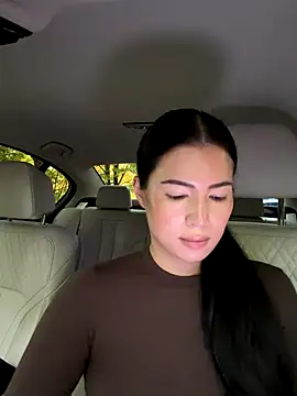 clairewntr online show from October 22, 2:28 pm