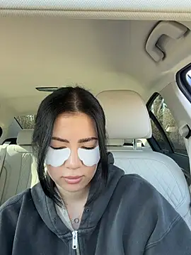 clairewntr online show from March 19, 12:20 pm