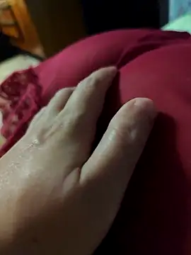 LovlyAnnie online show from December 22, 5:04 am