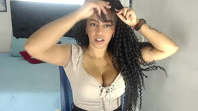 yeli xxx online show from December 2, 4:35 pm