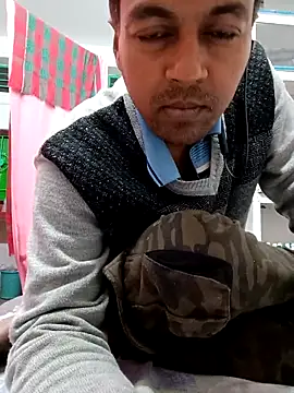 Snapshot of peterhotline chatting on February 22, 7:47 pm peterhotline online show from February 22, 7:47 pm