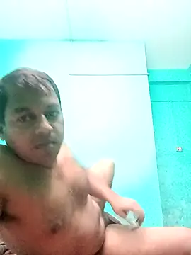 Snapshot of peterhotline chatting on October 7, 5:26 am peterhotline online show from October 7, 5:26 am