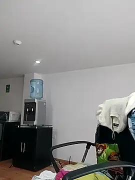 aisha latina online show from October 15, 5:24 pm